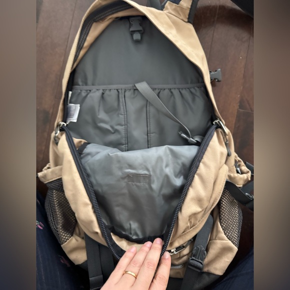 The North Face HOT SHOT BEIGE - Picture 3 of 8